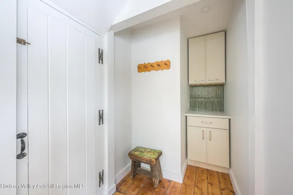 $828,000 | 23 Frog Alley, Old Chatham, NY 12136