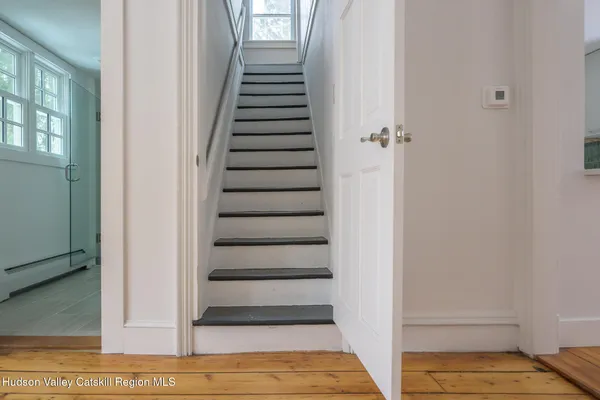 $828,000 | 23 Frog Alley, Old Chatham, NY 12136