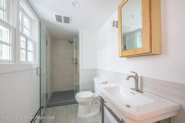 $828,000 | 23 Frog Alley, Old Chatham, NY 12136