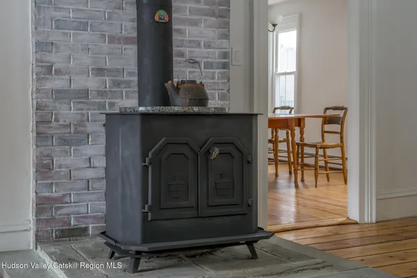 $828,000 | 23 Frog Alley, Old Chatham, NY 12136