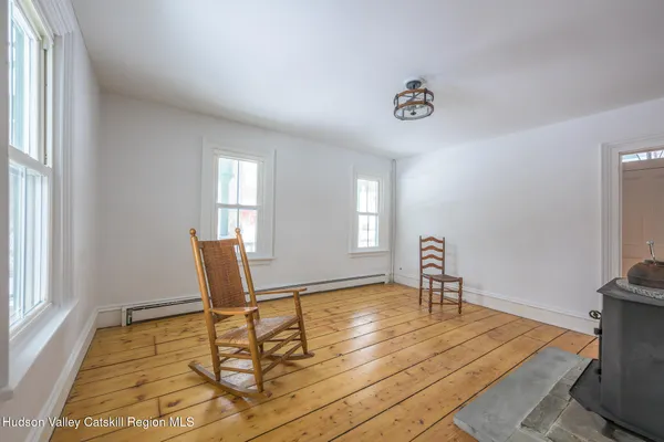 $828,000 | 23 Frog Alley, Old Chatham, NY 12136