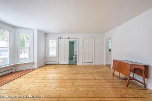 $828,000 | 23 Frog Alley, Old Chatham, NY 12136