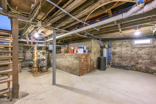 $828,000 | 23 Frog Alley, Old Chatham, NY 12136