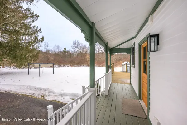 $828,000 | 23 Frog Alley, Old Chatham, NY 12136