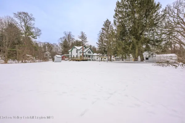 $828,000 | 23 Frog Alley, Old Chatham, NY 12136