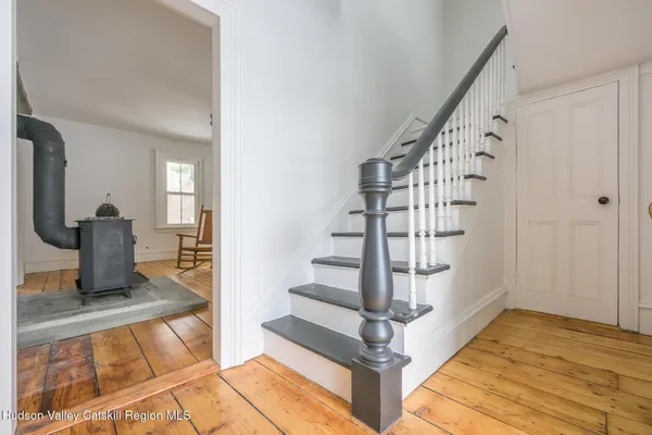 $828,000 | 23 Frog Alley, Old Chatham, NY 12136