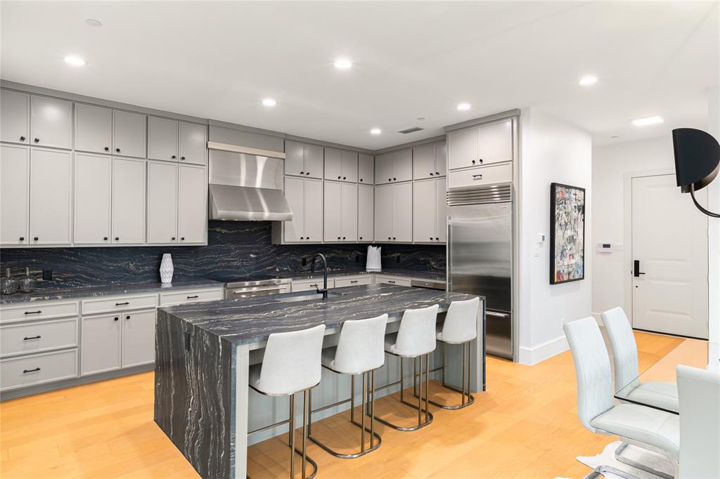 3601 Routh Street, Unit 4C Dallas, TX 75219 - Photo 13 of 27