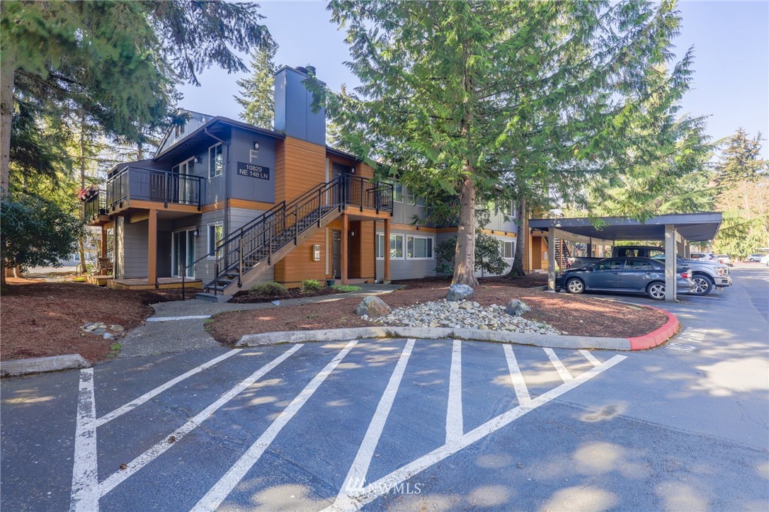10829 Northeast 148th Lane, Unit F2 Bothell, WA 98011 - Photo 3 of 26 Gallery Image 3