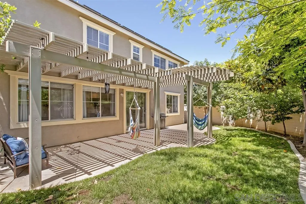 1039 Greenway Road Oceanside, CA 92057 - Photo 2 of 25 Gallery Image 2