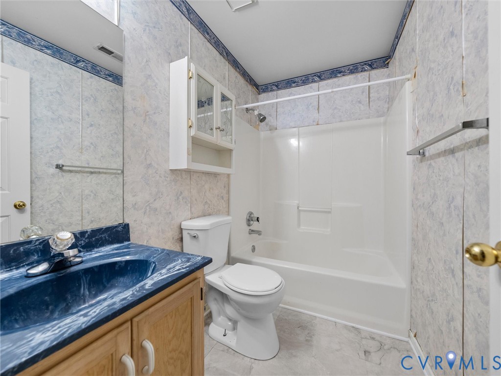 10713 Hamlin Way Chester, VA 23831 - Photo 38 of 49 Second-floor hall bath featuring a tub/shower comb