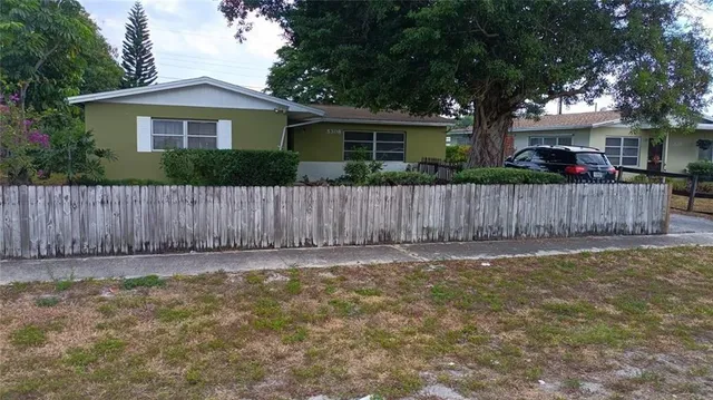 $2,600 | 5308 Marcia Place, West Palm Beach, FL 33407