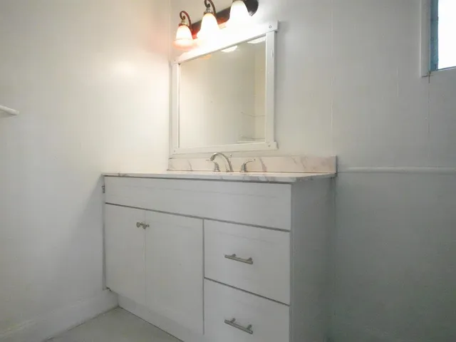 $2,600 | 5308 Marcia Place, West Palm Beach, FL 33407