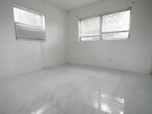 $2,600 | 5308 Marcia Place, West Palm Beach, FL 33407