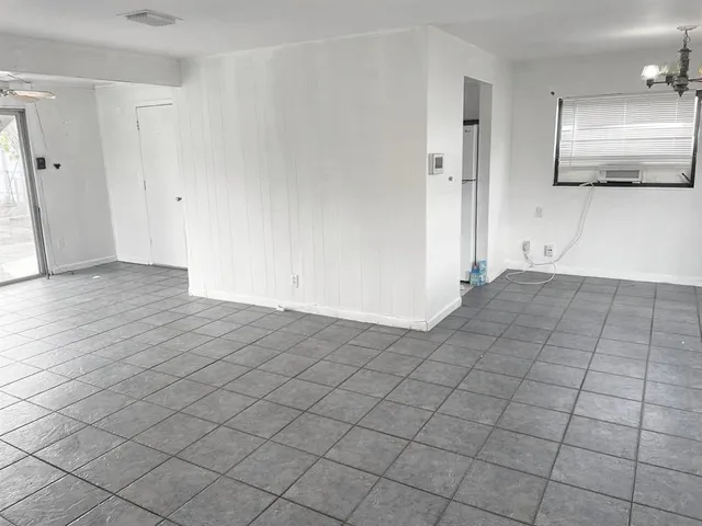 $2,600 | 5308 Marcia Place, West Palm Beach, FL 33407