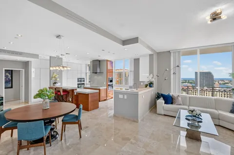 $2,100,000 | 550 Okeechobee Boulevard, Unit LPH23, West Palm Beach, FL 33401