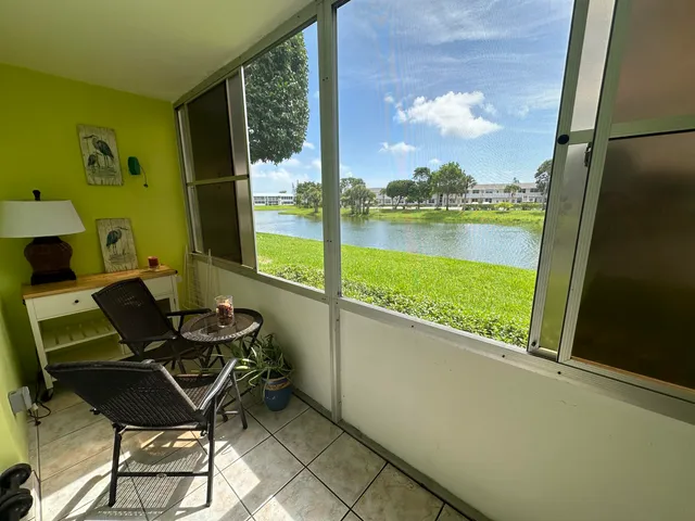$1,900 | 3 Berkshire A, West Palm Beach, FL 33417