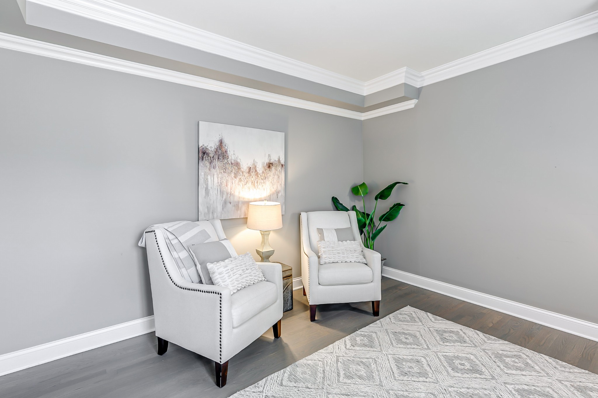 8204 Alamo Road Brentwood, TN 37027 - Photo 17 of 41 a living room with furniture and a potted plant