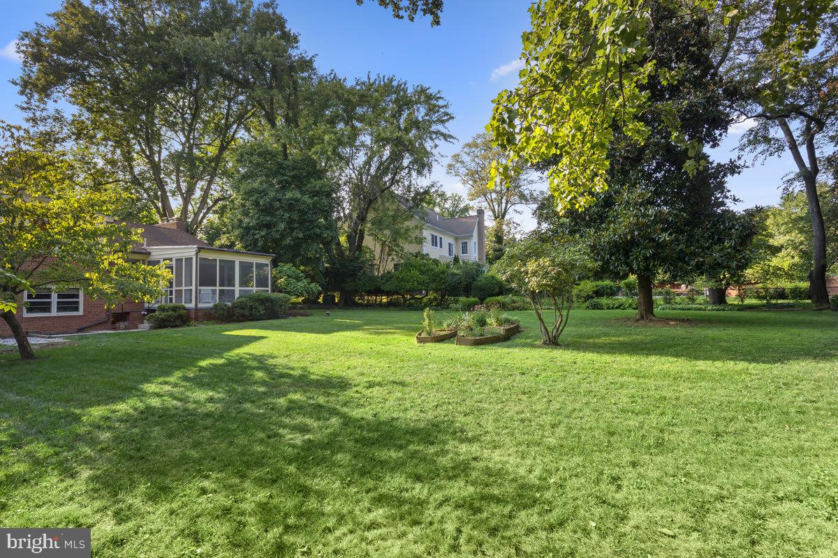 9205 Seven Locks Road Bethesda, MD 20817 - Photo 2 of 33
