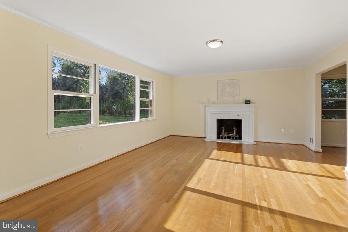 9205 Seven Locks Road Bethesda, MD 20817 - Photo 13 of 33
