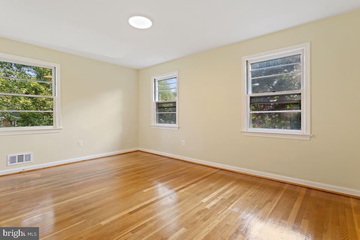 9205 Seven Locks Road Bethesda, MD 20817 - Photo 24 of 33