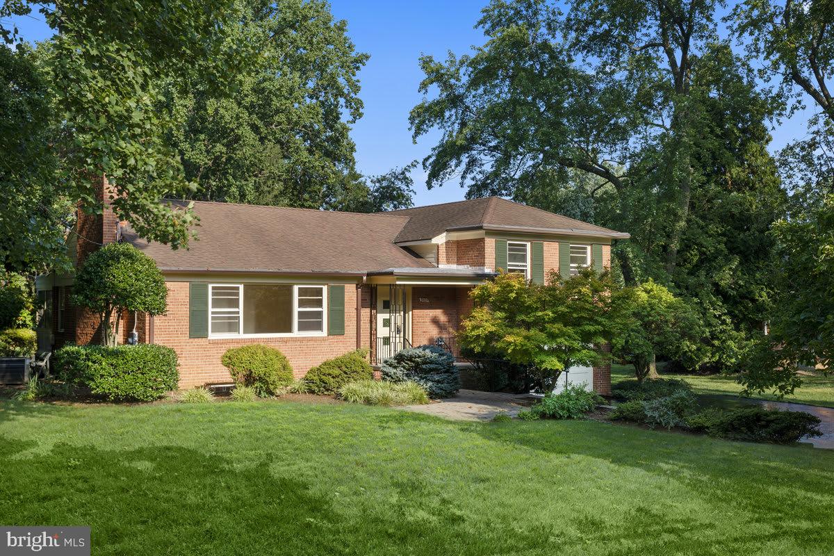 9205 Seven Locks Road Bethesda, MD 20817 - Photo 5 of 33