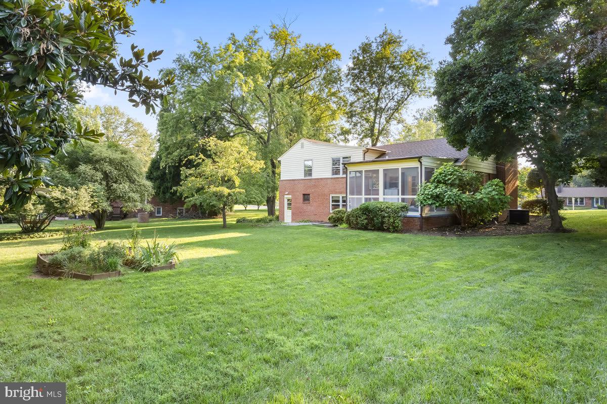 9205 Seven Locks Road Bethesda, MD 20817 - Photo 7 of 33