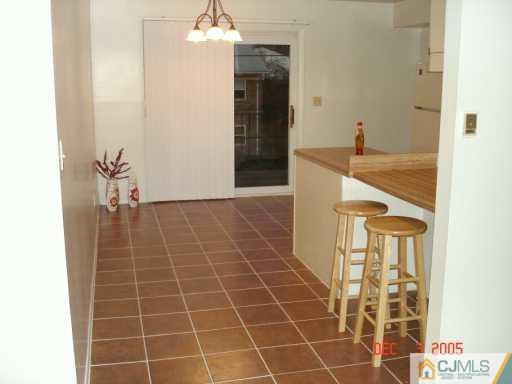 182 Evergreen Road, Unit 13B Edison, NJ 08837 - Photo 2 of 6 Gallery Image 2