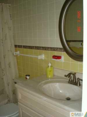 182 Evergreen Road, Unit 13B Edison, NJ 08837 - Photo 4 of 6 Gallery Image 4