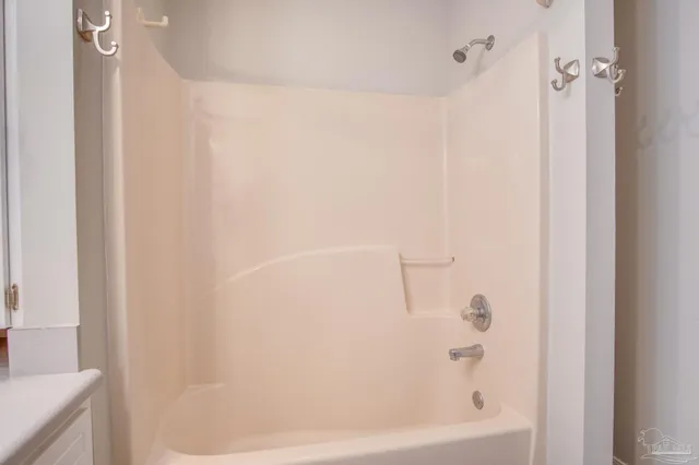 $2,750 | 2974 Duke Drive, Gulf Breeze, FL 32563