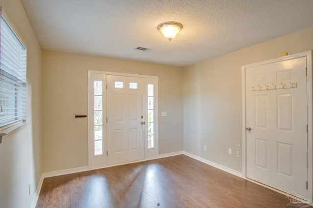 $2,750 | 2974 Duke Drive, Gulf Breeze, FL 32563