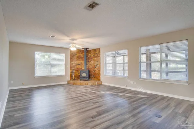 $2,750 | 2974 Duke Drive, Gulf Breeze, FL 32563