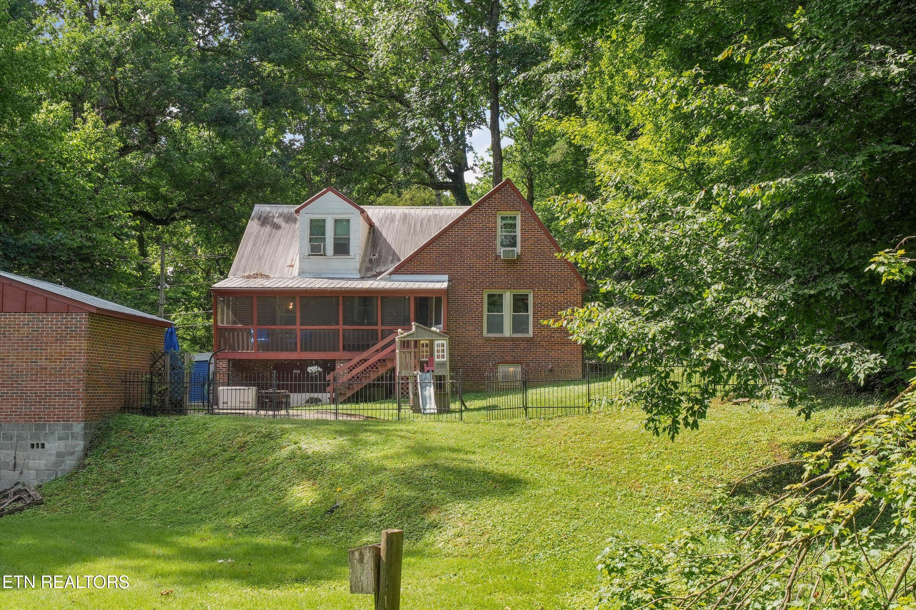 3107 Maloney Road Knoxville, TN 37920 - Photo 28 of 35 Back Yard