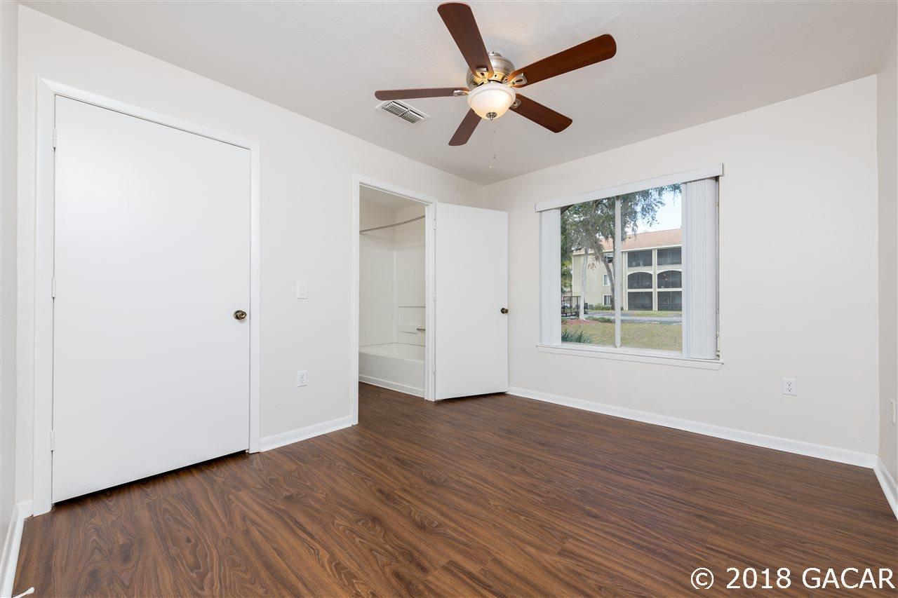 3800 Southwest 20th Avenue, Unit 203 Gainesville, FL 32607 - Photo 5 of 20