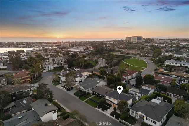 $4,495,000 | 425 Tustin Avenue, Newport Beach, CA 92663