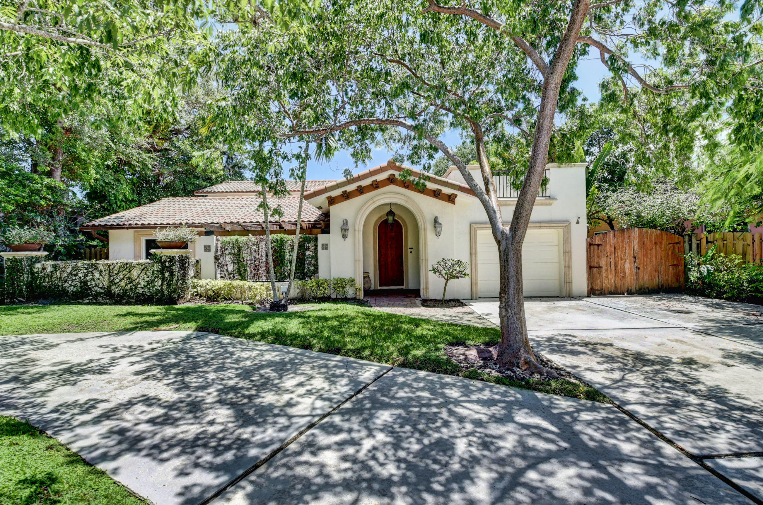 724 Northwest 6th Street Boca Raton, FL 33486 - Photo 1 of 67 DSC_10001 (136)_37)_38)_39)_40)