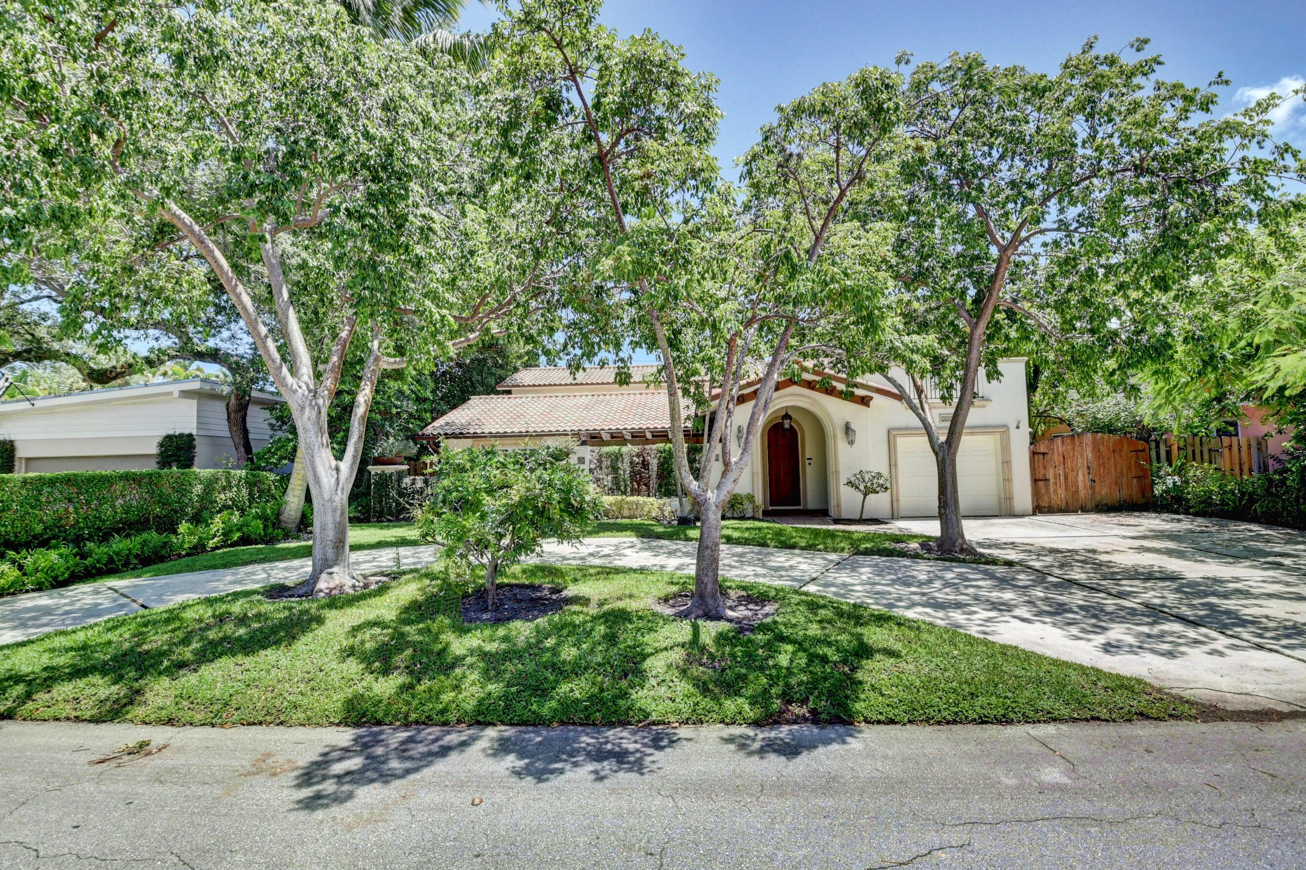 724 Northwest 6th Street Boca Raton, FL 33486 - Photo 4 of 67 DSC_10001 (171)_2)_3)_4)_5)