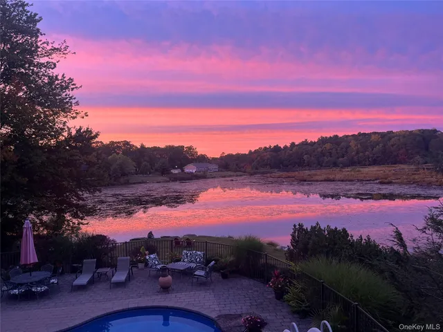 $895,000 | 5 Surrey Street, Rock Hill, NY 12775