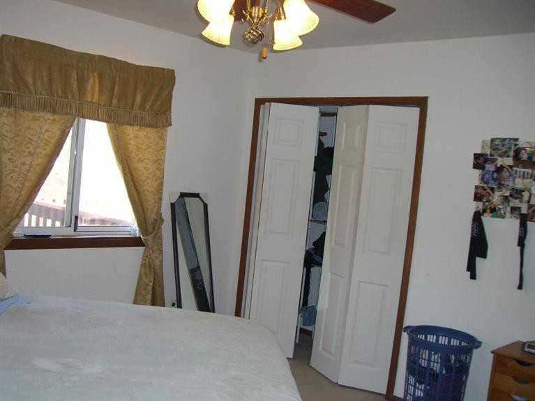 20520 Barton Road Pinckney, MI 48169 - Photo 11 of 17 Photo 11