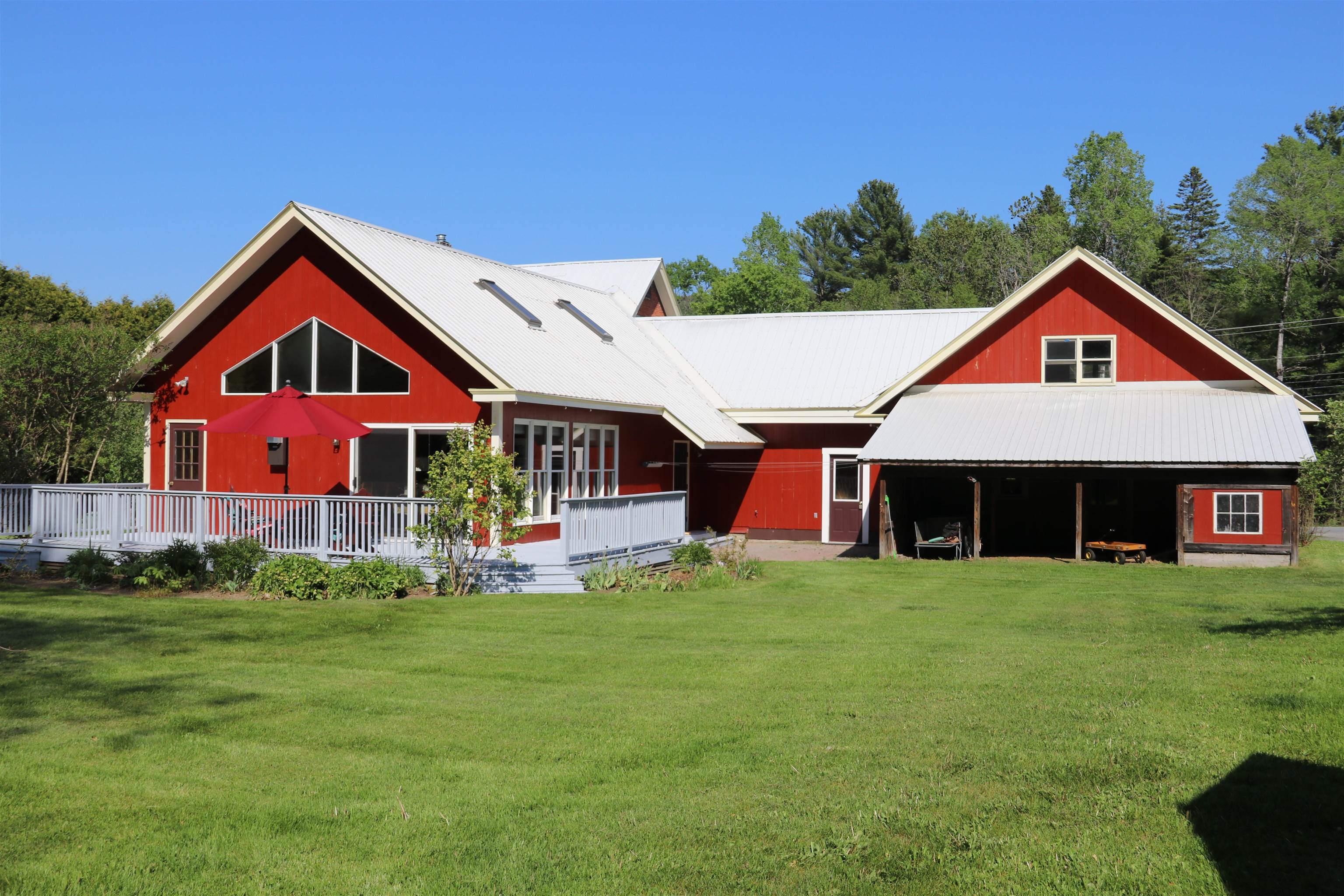 1313 Highway 215 Cabot, VT 05658 - Photo 3 of 38