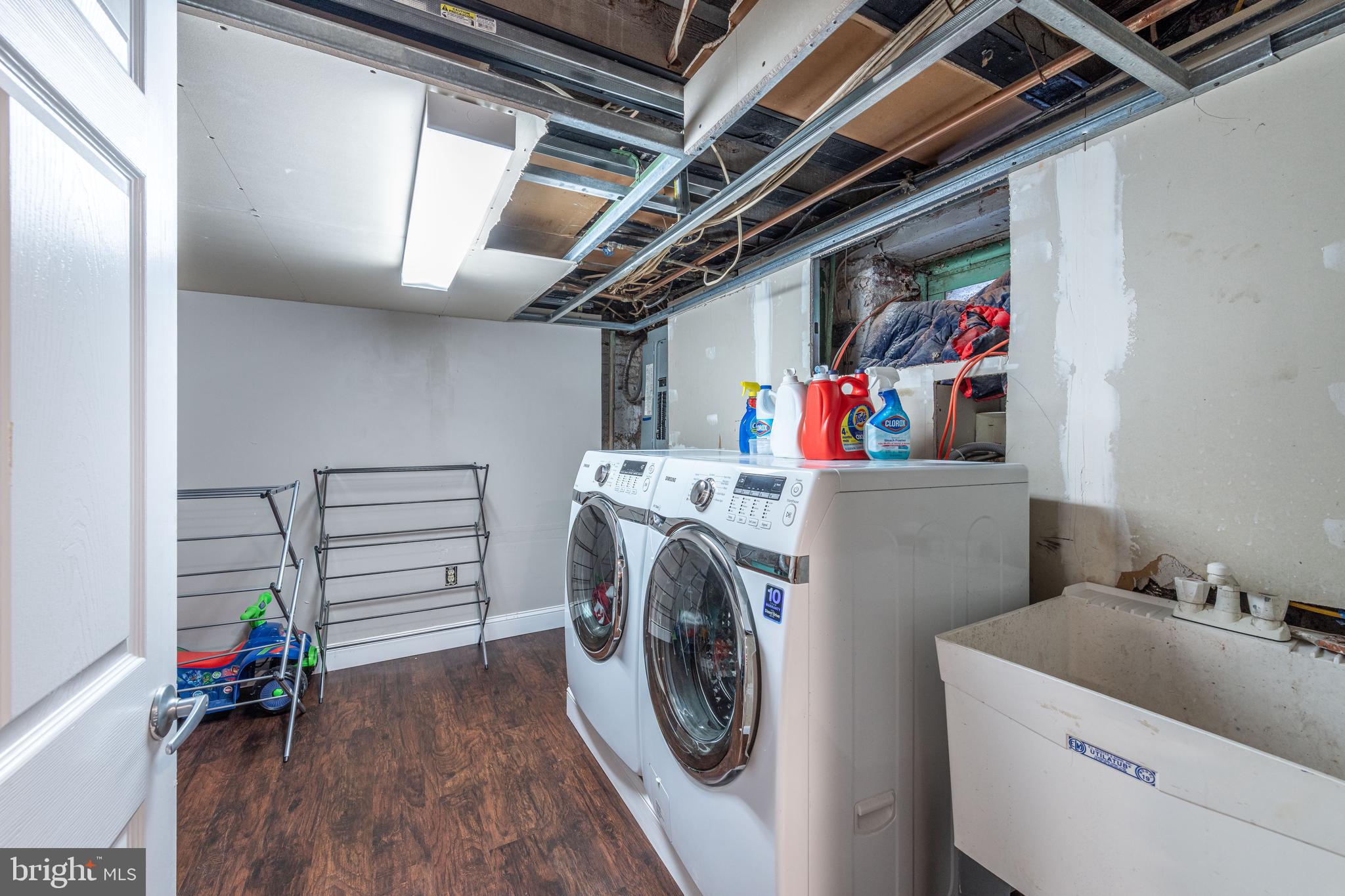 2133 West Ritner Street Philadelphia, PA 19145 - Photo 32 of 35 Basement - Laundry