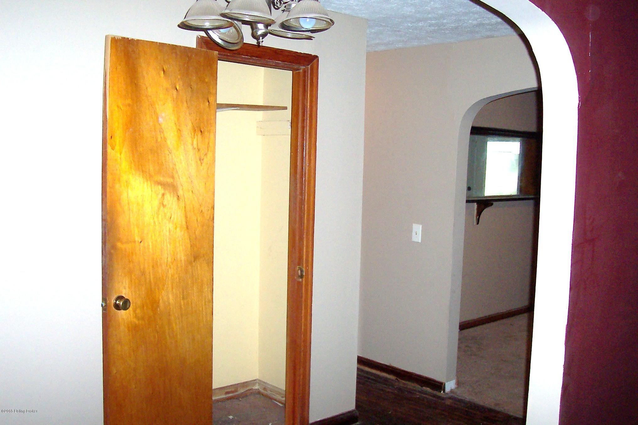 1737 Anneta Road Leitchfield, KY 42754 - Photo 14 of 28 100_6648