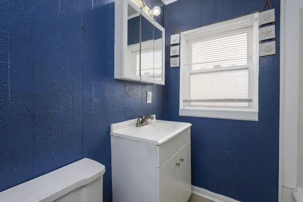 $1,250 | 23328 Battelle Avenue, Hazel Park, MI 48030