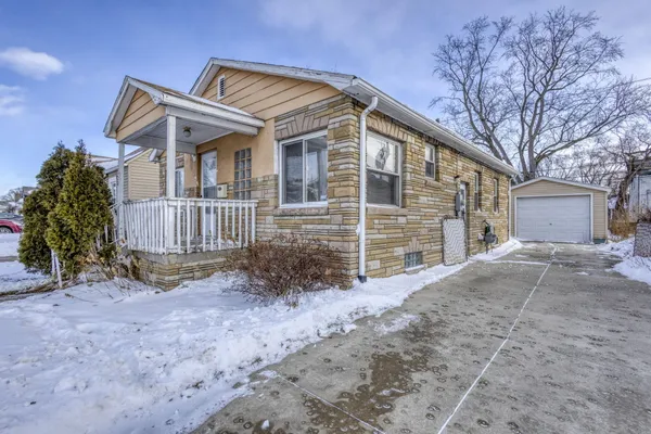 $1,250 | 23328 Battelle Avenue, Hazel Park, MI 48030