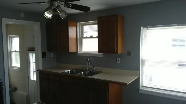 $1,250 | 23328 Battelle Avenue, Hazel Park, MI 48030