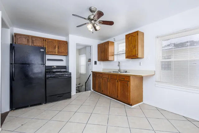 $1,250 | 23328 Battelle Avenue, Hazel Park, MI 48030