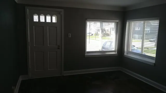 $1,250 | 23328 Battelle Avenue, Hazel Park, MI 48030