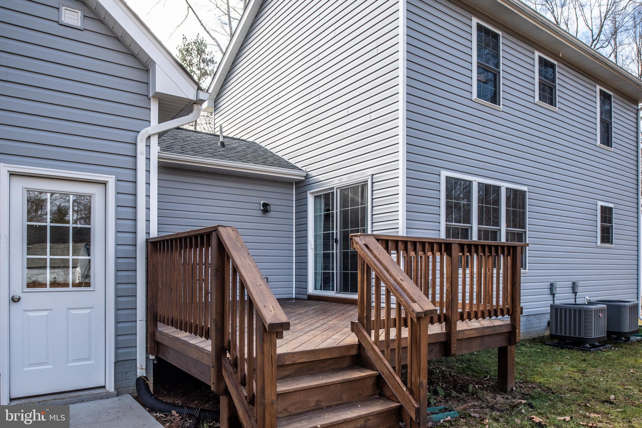 203 Hamilton Drive Ruther Glen, VA 22546 - Photo 5 of 35