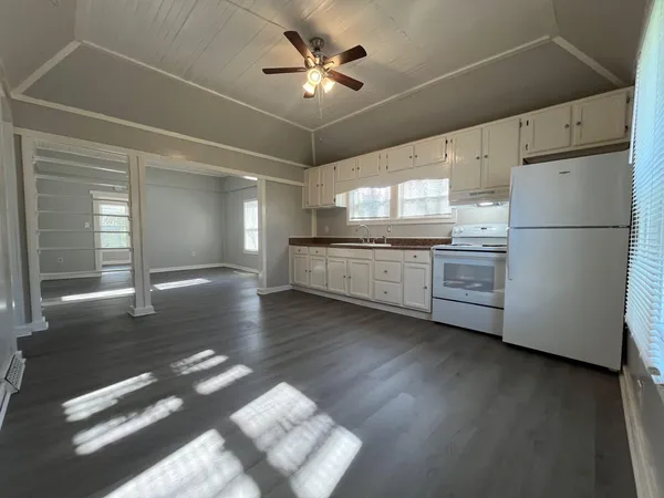 $1,500 | 113 Brake Road, Elliston, VA 24087