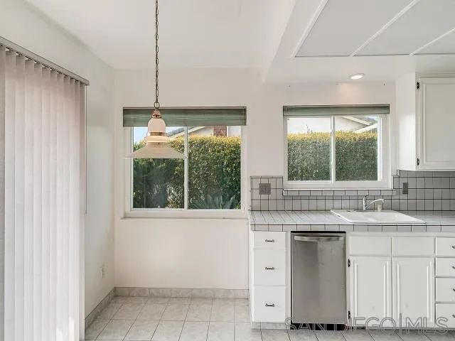 $2,995,000 | 1619 Calle De Primra, La Jolla, CA 92037