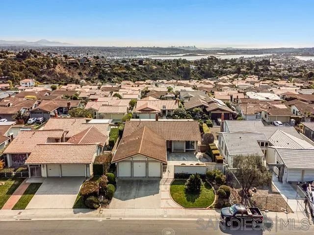 $2,995,000 | 1619 Calle De Primra, La Jolla, CA 92037